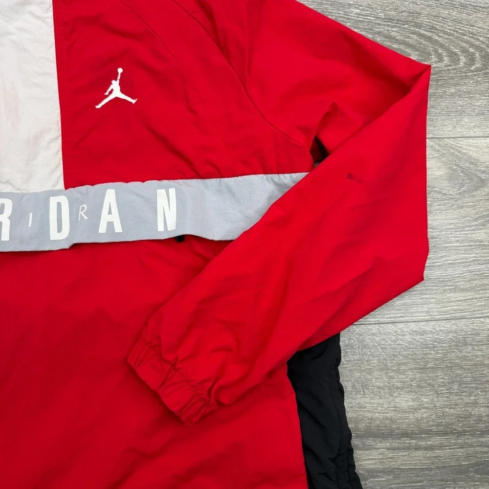 Air Jordan Jacket Mens Medium Red Spellout Windbreaker Jumpman Side Zip Hooded